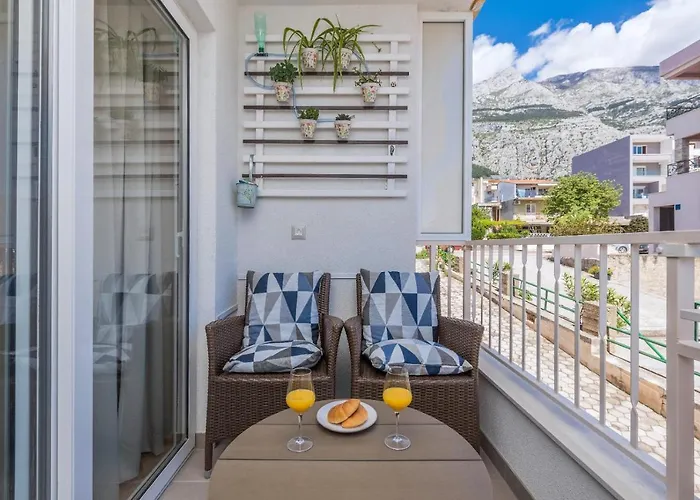 Chic Zoja Near With Free Parking